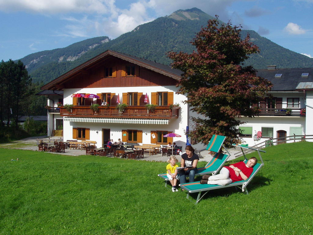 Hotel Garni Pension Zur Wacht ชตรอเบิล ภายนอก รูปภาพ